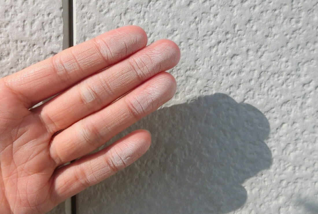 外壁の塗装が手につく